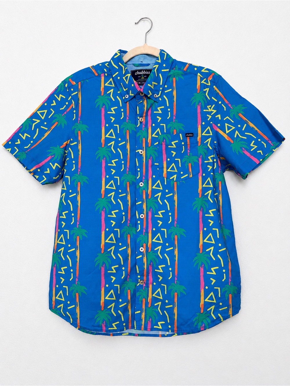 Chubbies Retro 80s-Inspired Neon Palm Tree Button Down Shirt Blue M Stretch